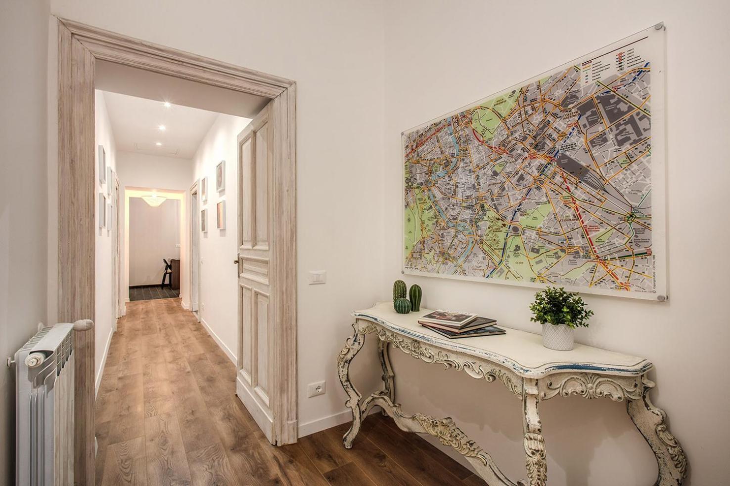 Monti Quiet And Spacious Apartment Rome Bagian luar foto