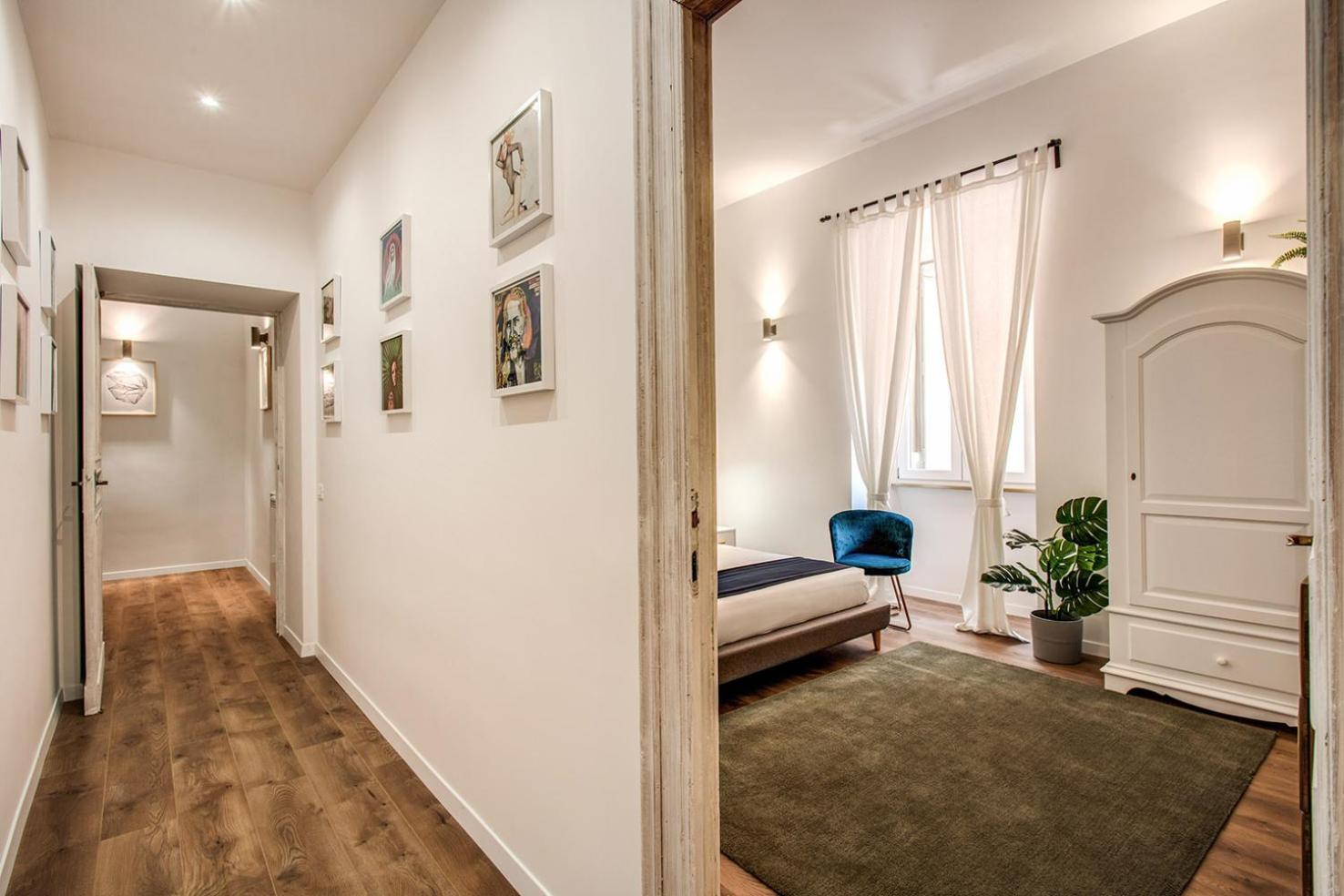 Monti Quiet And Spacious Apartment Rome Bagian luar foto